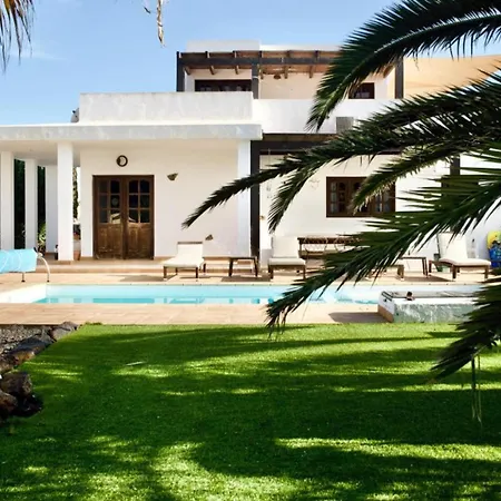 With Pool Garden And Open Roof Bathroom *