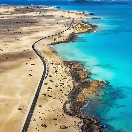 With Pool Garden And Open Roof Bathroom لاجاريس